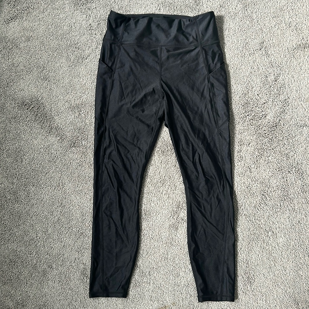 Fabletics High Waisted High Shine Pocket Leggings